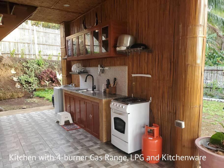 Modern Bahay Kubo In A Farm Near Tagaytay Villa Tagaytay City Exterior foto